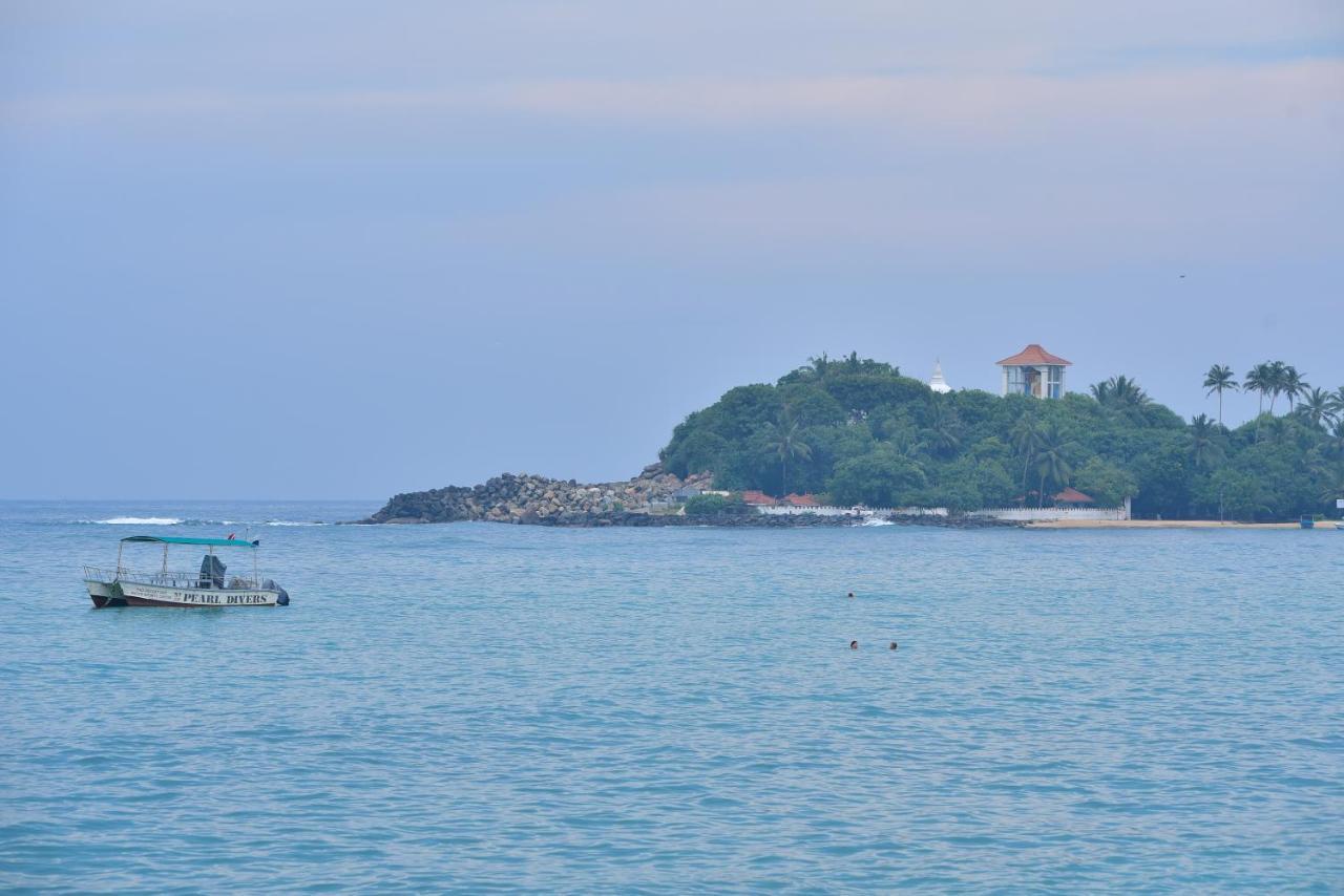 Peacock Beach Hotel Унаватуна Экстерьер фото