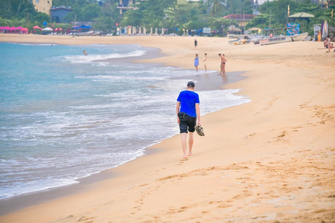 Peacock Beach Hotel Унаватуна Экстерьер фото