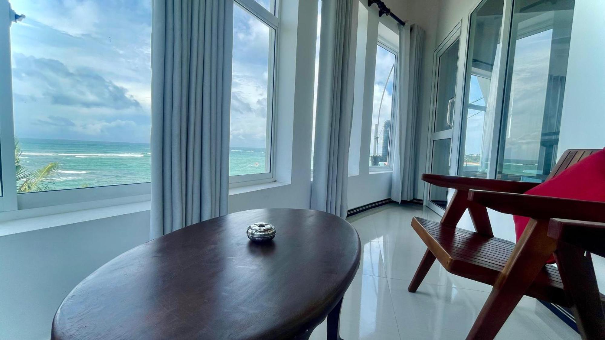 Peacock Beach Hotel Унаватуна Экстерьер фото